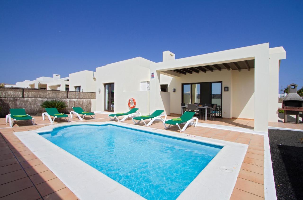 Ereza Villas Las Buganvillas Playa Blanca  Esterno foto